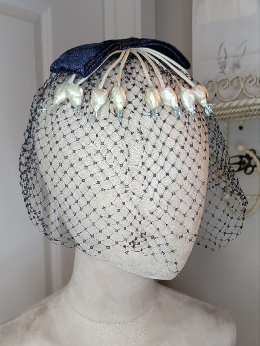 Vintage 60s Navy Blue Bow Veil Hair Fascinator w/ Draping Rose Buds MCM